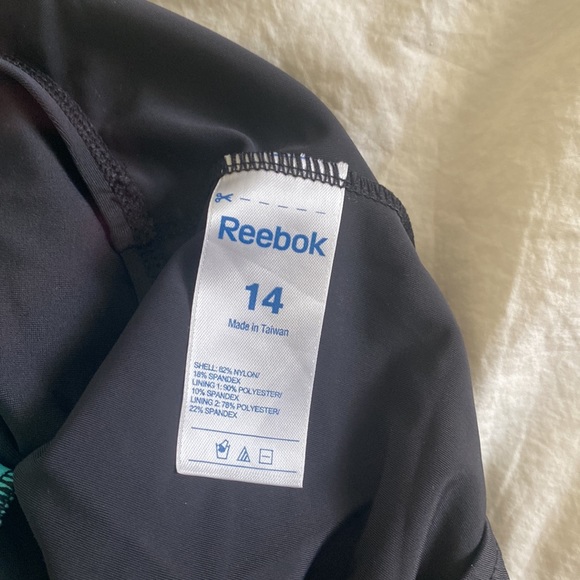 Reebok one piece swimsuit size 14 - Picture 3 of 3